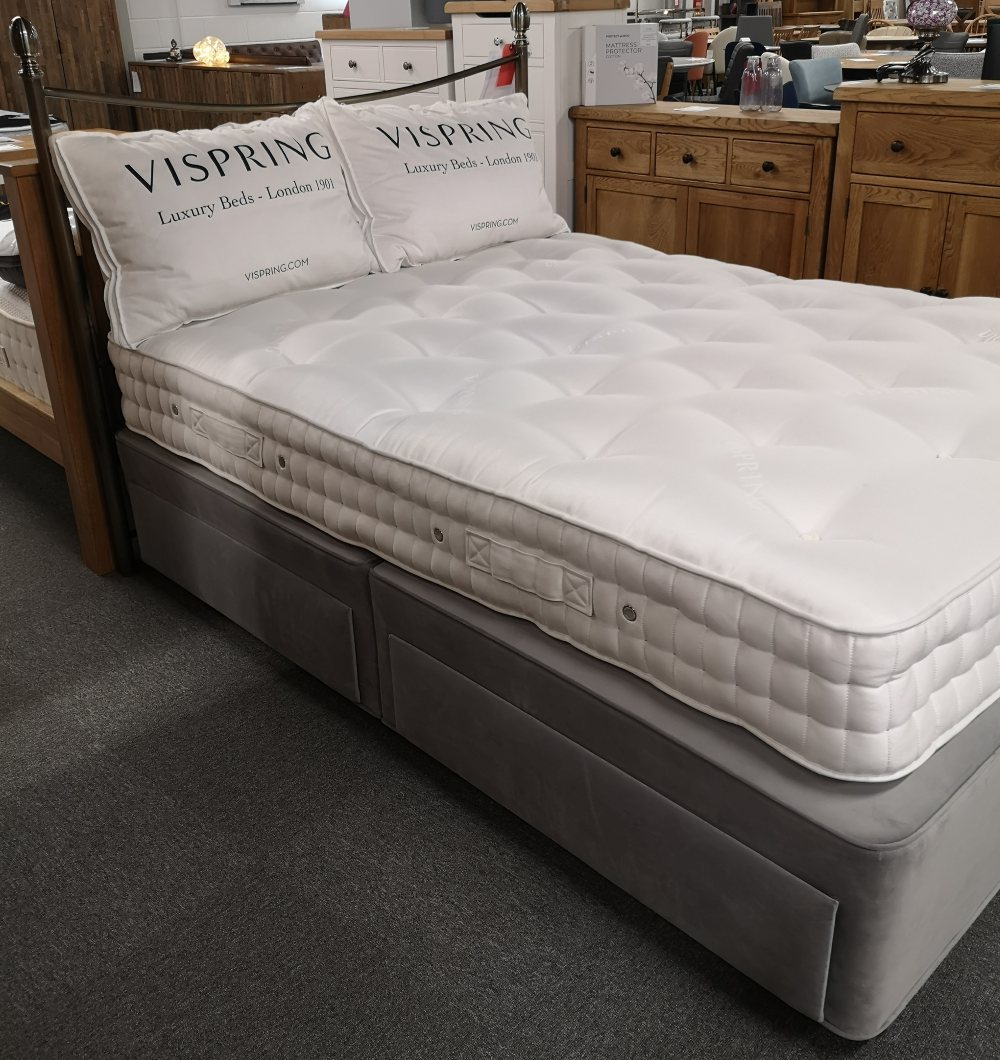 Vispring Elite King Size (135cm) 2 Drawer Divan Set - Clearance Beds ...