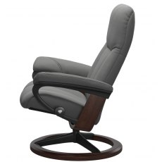 Stressless Consul Recliner Signature Base Chair 3 Sizes Stressless Consul Recliner Signature Base Chair 3 Sizes